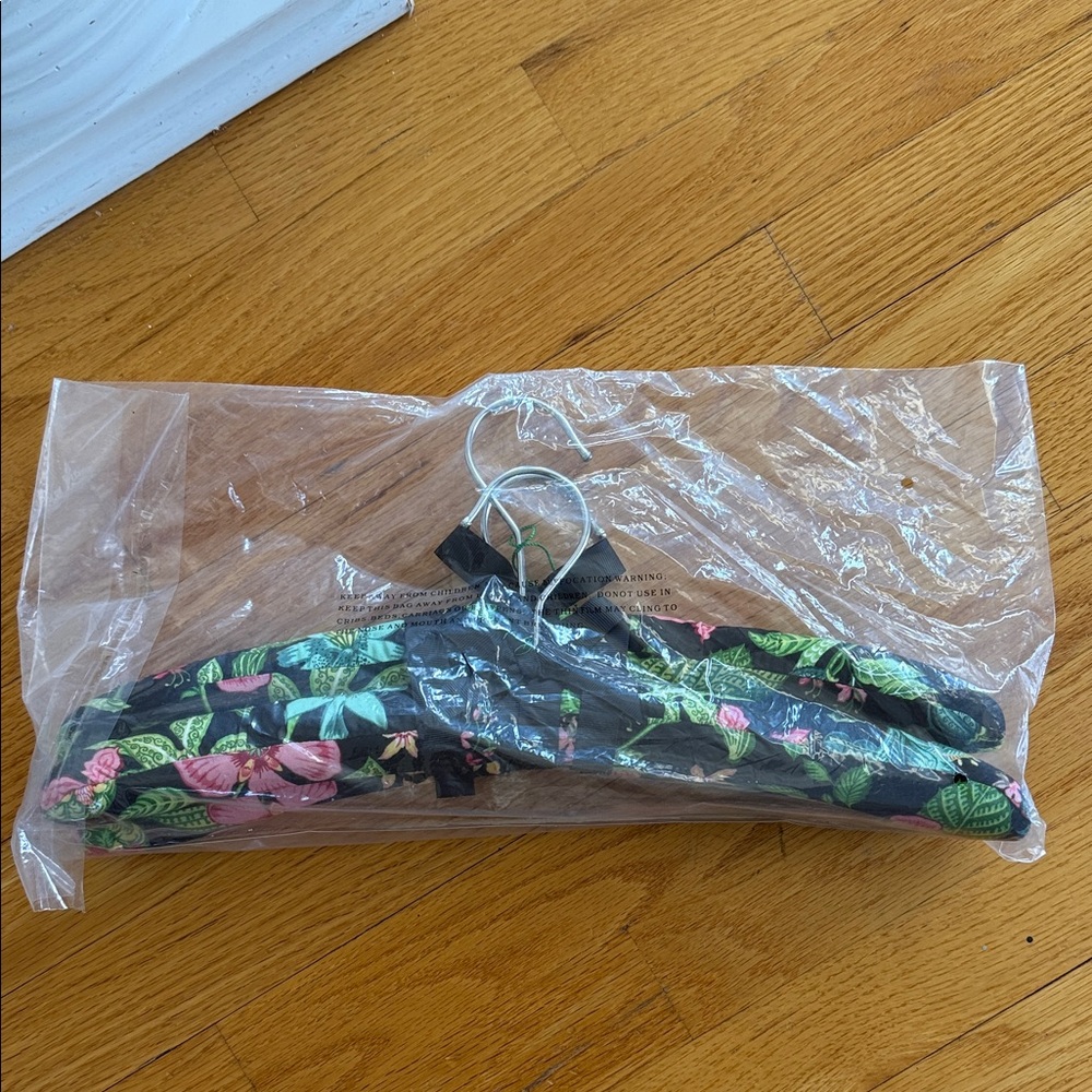 Vera Bradley Black Floral Padded Hangars - Set of 3